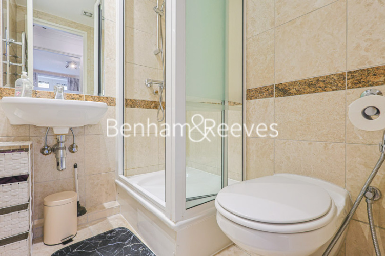 3 bedrooms flat to rent in Regents Plaza Apartments, Greville Road, NW6-image 4