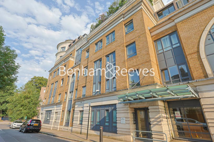 3 bedrooms flat to rent in Regents Plaza Apartments, Greville Road, NW6-image 6