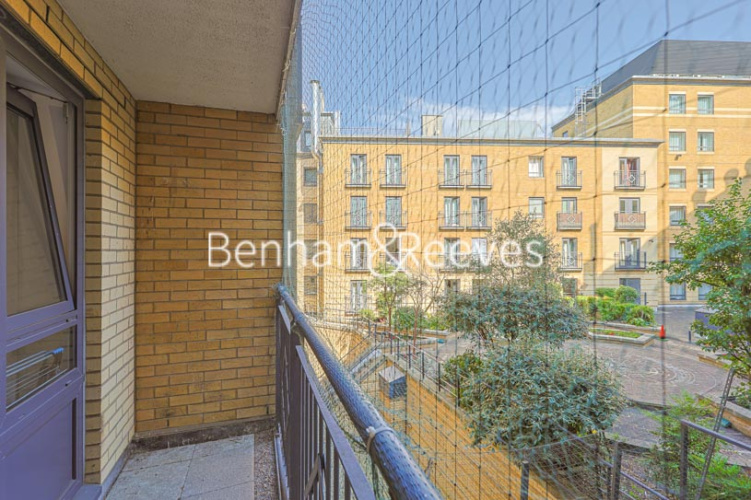 3 bedrooms flat to rent in Regents Plaza Apartments, Greville Road, NW6-image 12