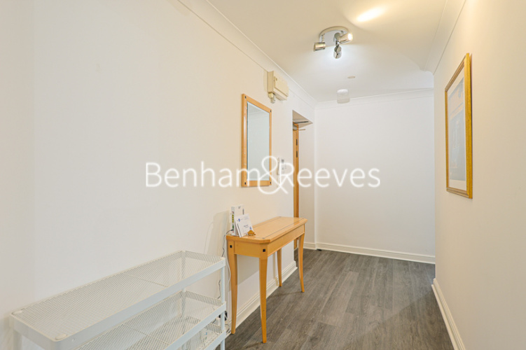 3 bedrooms flat to rent in Regents Plaza Apartments, Greville Road, NW6-image 19