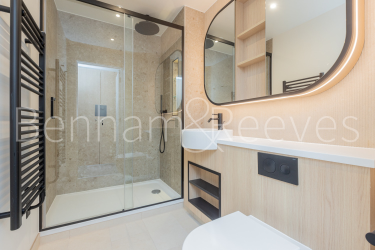 2 bedrooms flat to rent in Bower House, Silkstream, NW9-image 1