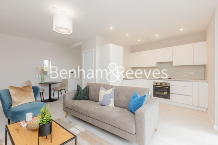 1 bedroom flat to rent in Perryfield Way, Hampstead, NW9-image 1