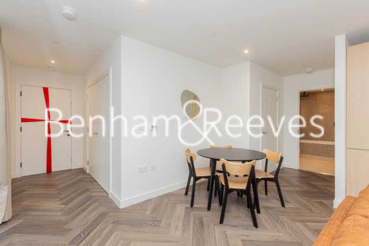 1 bedroom flat to rent in The Hyde, West Hendon, NW9-image 3