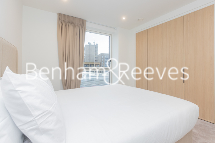 1 bedroom flat to rent in The Hyde, West Hendon, NW9-image 12