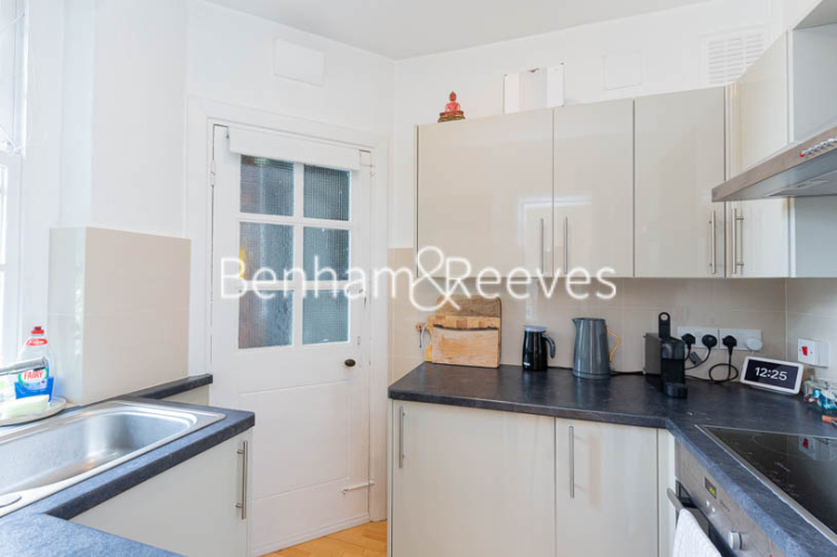 1 bedroom flat to rent in Prince Arthur Road, Hampstead, NW3-image 2