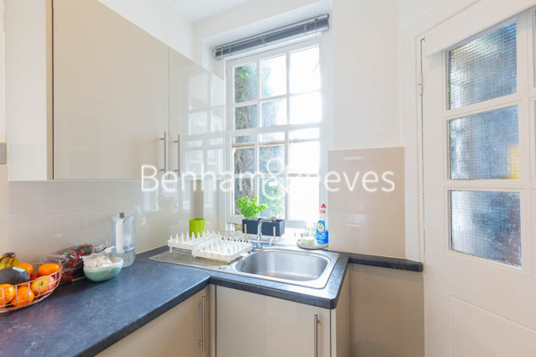 1 bedroom flat to rent in Prince Arthur Road, Hampstead, NW3-image 7