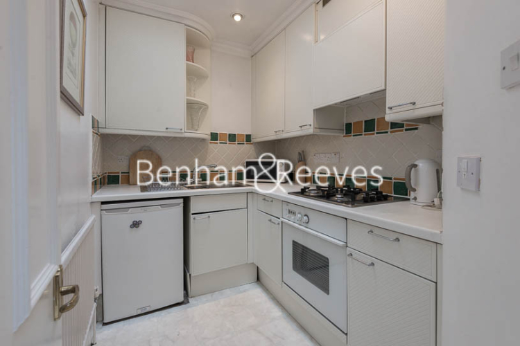 Studio flat to rent in Draycott Place, Chelsea, SW3-image 2