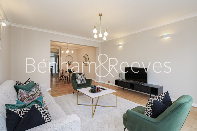 3 bedrooms flat to rent in Montrose Court, Princes Gate, SW7-image 7