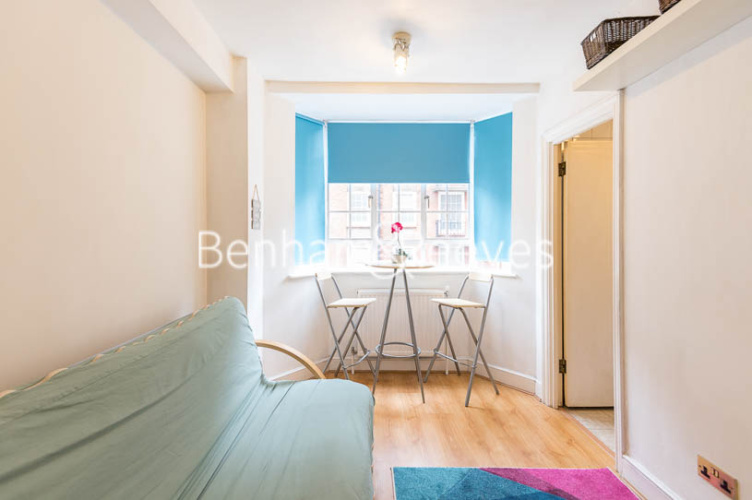 Studio flat to rent in Chelsea Cloisters, Sloane Avenue, SW3-image 6