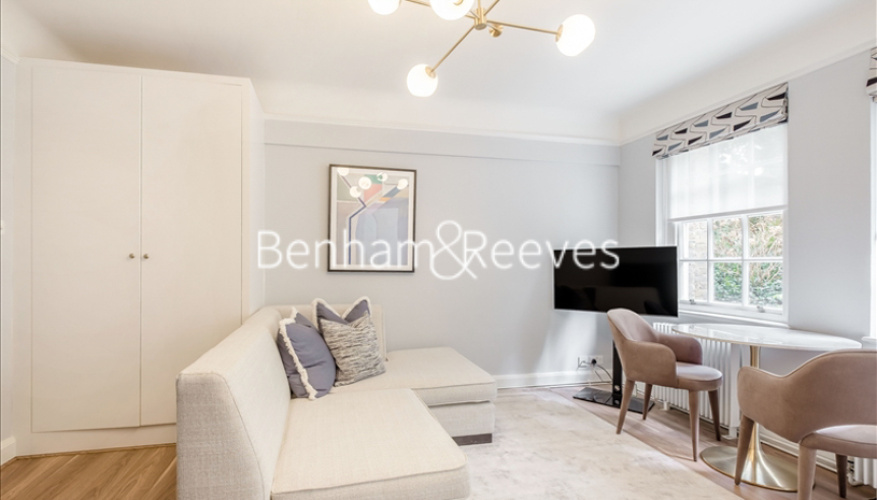 Studio flat to rent in Pelham Court, Chelsea, SW3-image 1