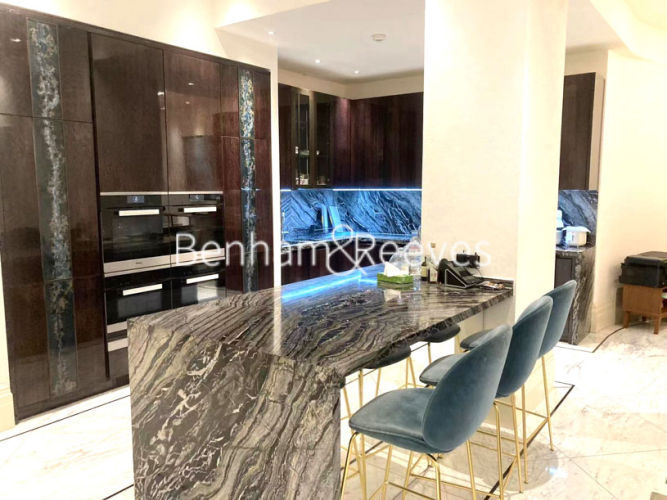 4 bedrooms flat to rent in Pont Street, Knightsbridge, SW1X-image 3