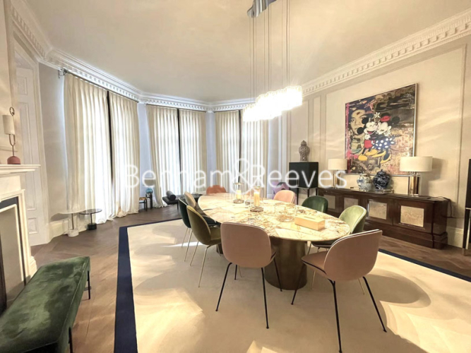 4 bedrooms flat to rent in Pont Street, Knightsbridge, SW1X-image 4