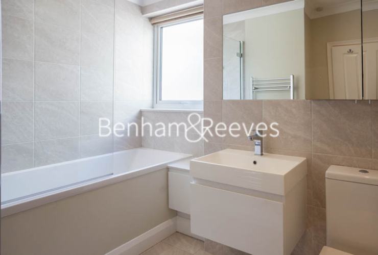 3 bedrooms flat to rent in Princes Gate Mews, South Kensington, SW7-image 4