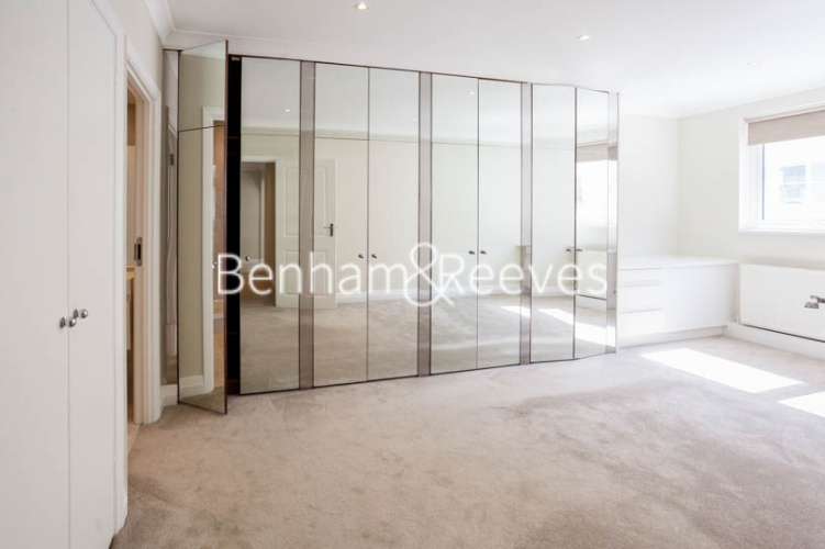 3 bedrooms flat to rent in Princes Gate Mews, South Kensington, SW7-image 5