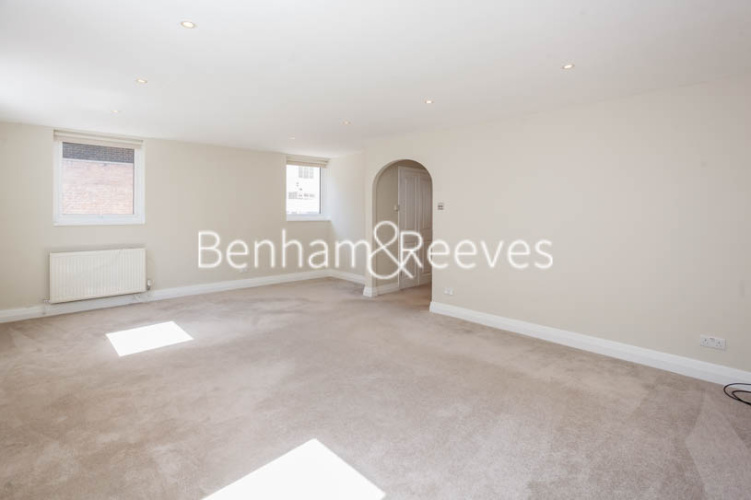 3 bedrooms flat to rent in Princes Gate Mews, South Kensington, SW7-image 8