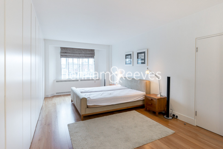 1 bedroom flat to rent in St. George's Court, Brompton Road, SW3-image 4