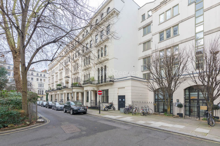 3 bedrooms flat to rent in Kensington Gardens Square, Hyde Park, W2-image 21