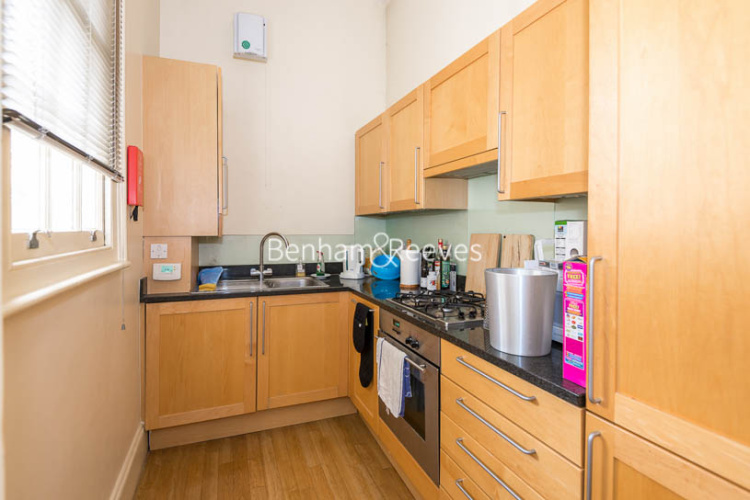 2 bedrooms flat to rent in Kensington Square, Kensington, W8-image 2