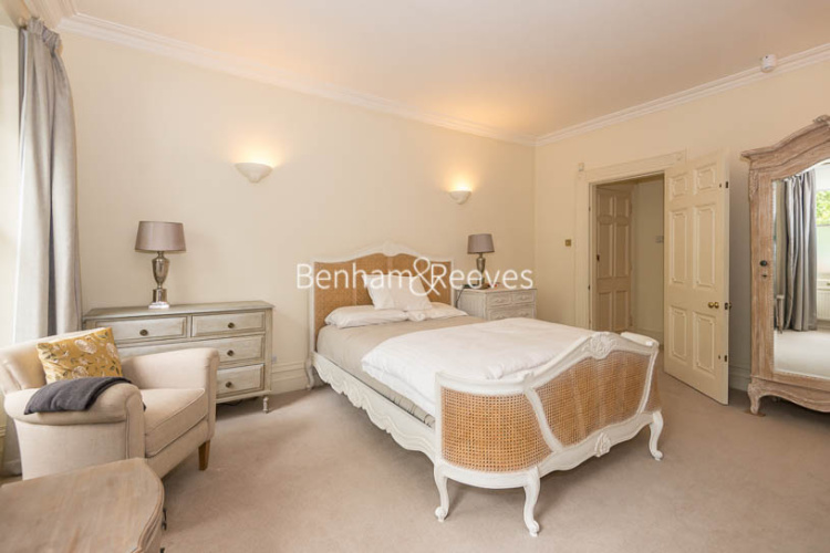 2 bedrooms flat to rent in Kensington Square, Kensington, W8-image 8