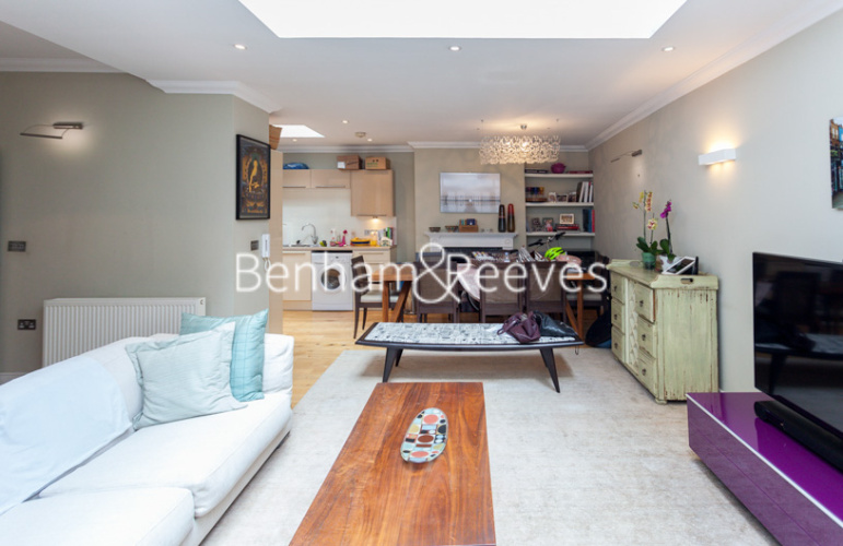 2 bedrooms flat to rent in Kensington Court Place, Kensington, W8-image 1