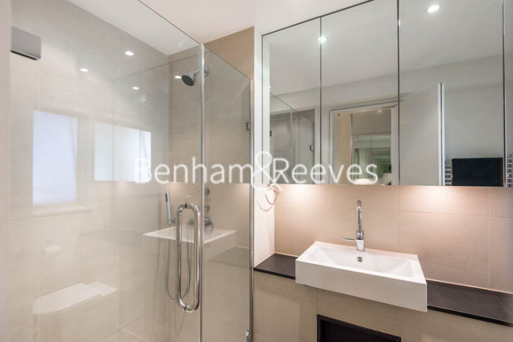 1 bedroom flat to rent in Palace Gate, Kensington, W8-image 4