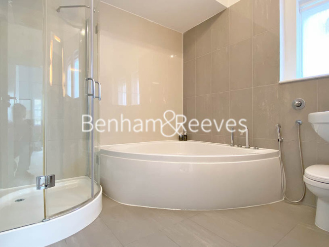 2 bedrooms flat to rent in Courtfield Road, South Kensington, SW7-image 8