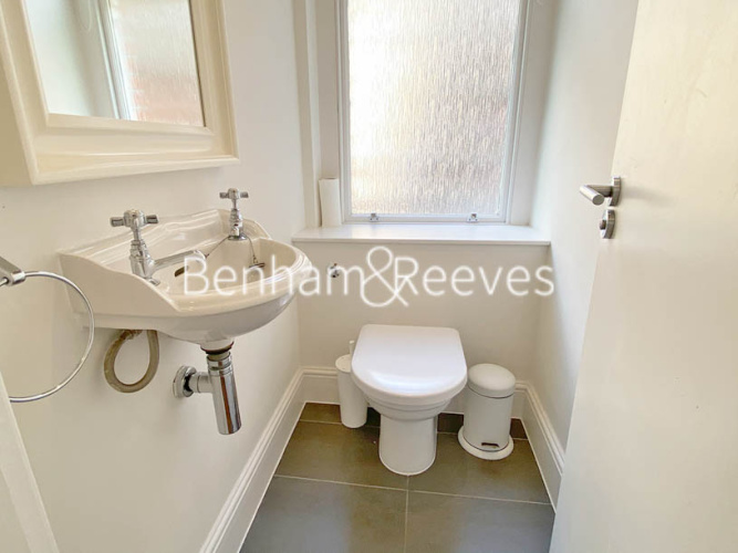 2 bedrooms flat to rent in Courtfield Road, South Kensington, SW7-image 11