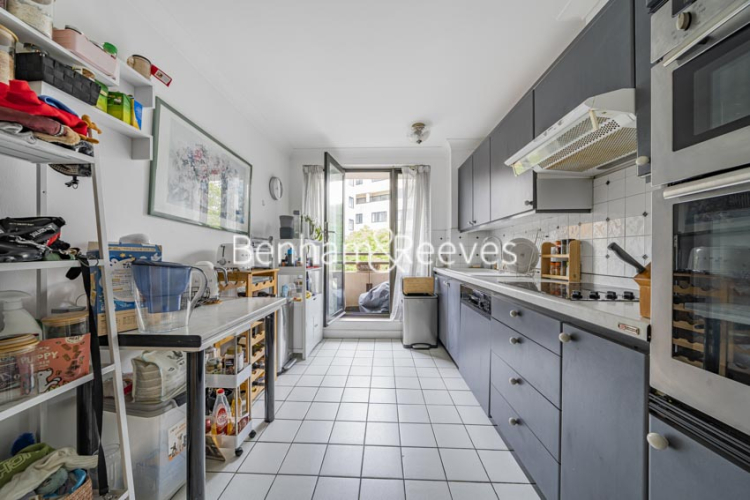 2  bedrooms flat to rent in Florence House, Kensington, W8-image 9