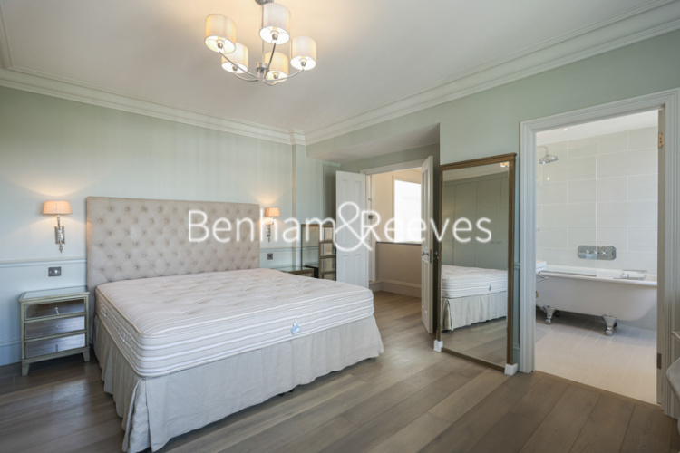 2 bedrooms flat to rent in Troy Court, Kensington High Street, W8-image 14