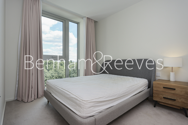 1 bedroom flat to rent in Lillie Square, Earls Court, SW6-image 8