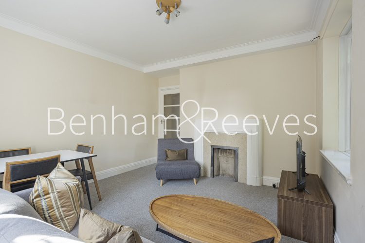 3 bedrooms flat to rent in Redcliffe Close, Kensington, SW5-image 11