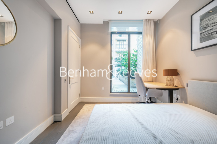 2 bedrooms house to rent in Young Street, Kensington, W8-image 12