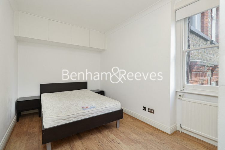 1 bedroom flat to rent in Courtfield Road, Kensington, SW7-image 3