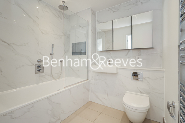 1 bedroom flat to rent in Sinclair Road, Kensington, W14-image 4