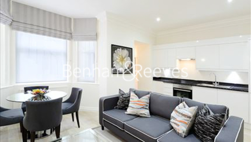 2 bedrooms flat to rent in Somerset Court, Kensington,W8-image 5