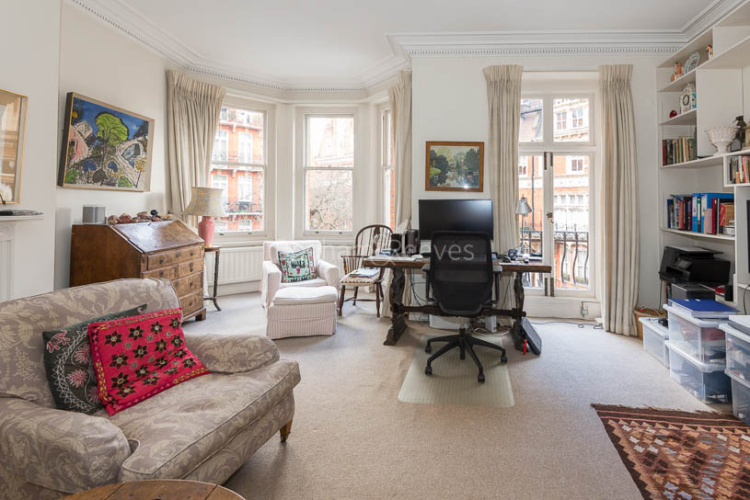 1 bedroom flat to rent in Kensington Court, Kensington, W8-image 4