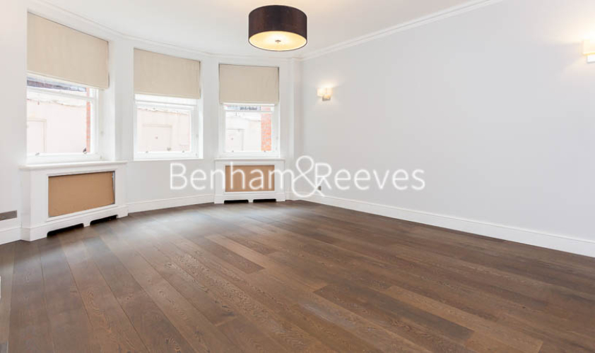 3 bedrooms flat to rent in Kensington Court Mansions, Kensington, W8-image 13