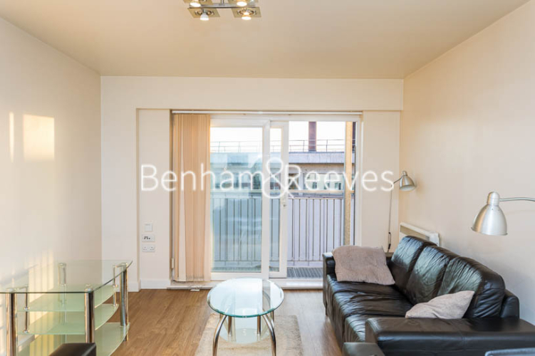 1 bedroom flat to rent in Heritage Avenue, Colindale, NW9-image 1