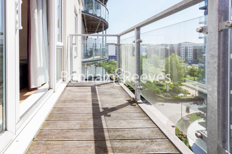 1  bedroom flat to rent in Beaufort Park, Colindale, NW9-image 5