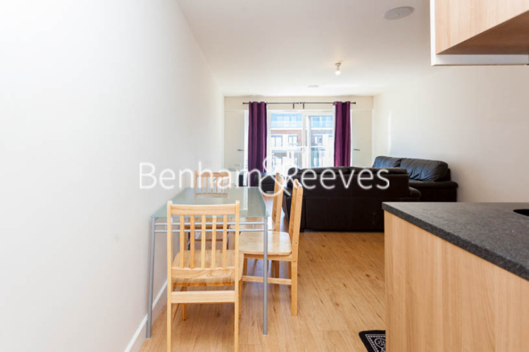 1  bedroom flat to rent in Beaufort Park, Colindale, NW9-image 8