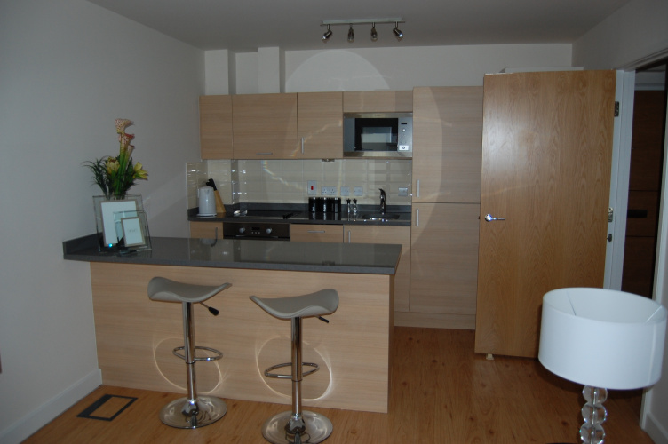 1 bedroom flat to rent in Boulevard Drive, Colindale, NW9-image 3