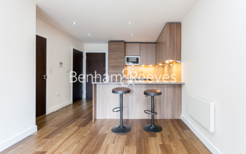 1 bedroom flat to rent in Boulevard Drive, Colindale, NW9-image 7