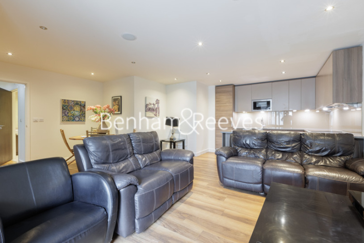 2 bedrooms flat to rent in Boulevard Drive, Colindale, NW9-image 1