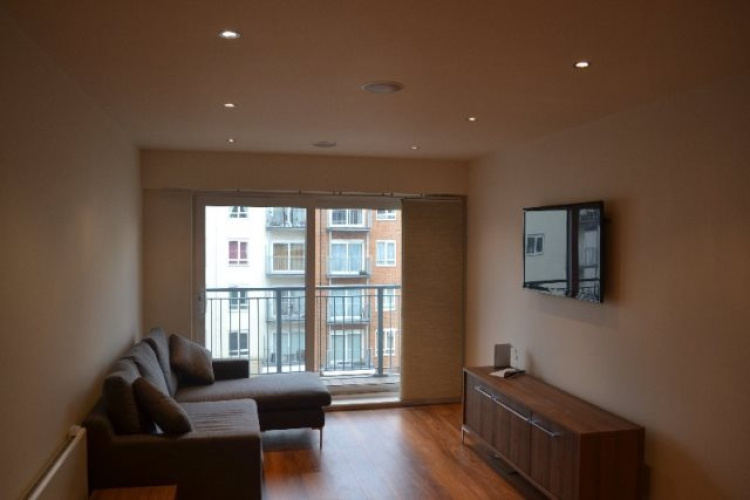 2 bedrooms flat to rent in Beaufort Park, Colindale, NW9-image 1