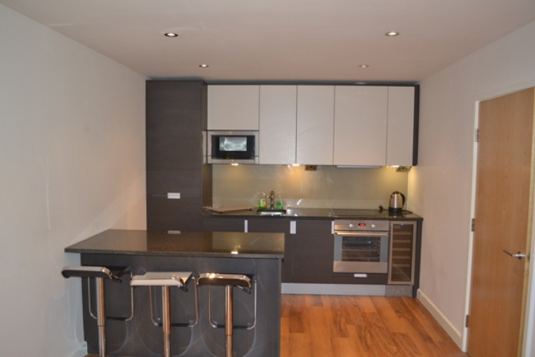 2 bedrooms flat to rent in Beaufort Park, Colindale, NW9-image 5