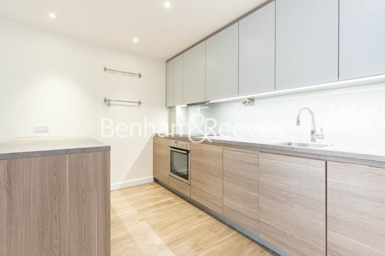 2 bedrooms flat to rent in Boulevard Drive, Colindale, NW9-image 2