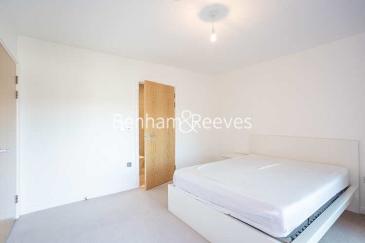 2 bedrooms flat to rent in Thonrey Close, Colindale, NW9-image 12