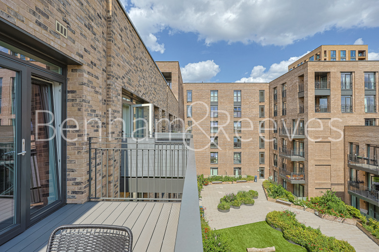 2 bedrooms flat to rent in Colindale Gardens, Beaufort Park, NW9-image 7