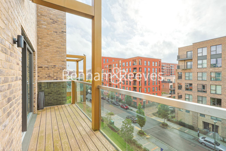 2 bedrooms flat to rent in Lismore Boulevard, Colindale, NW9-image 5