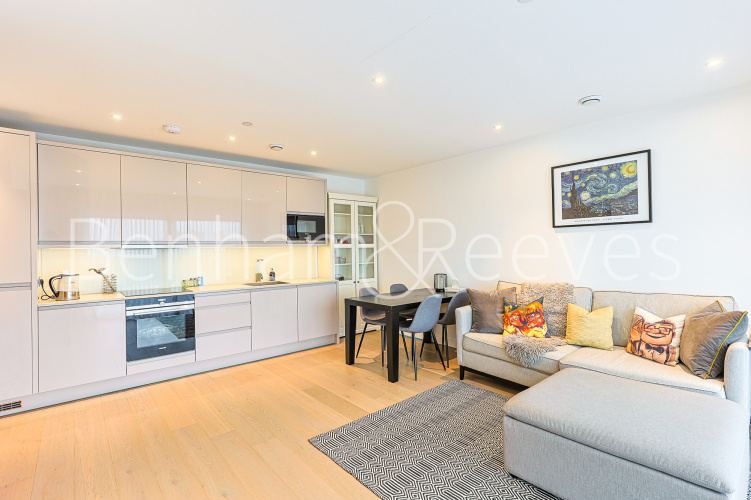 1  bedroom flat to rent in Quassia House, Thonrey Close , NW9-image 2